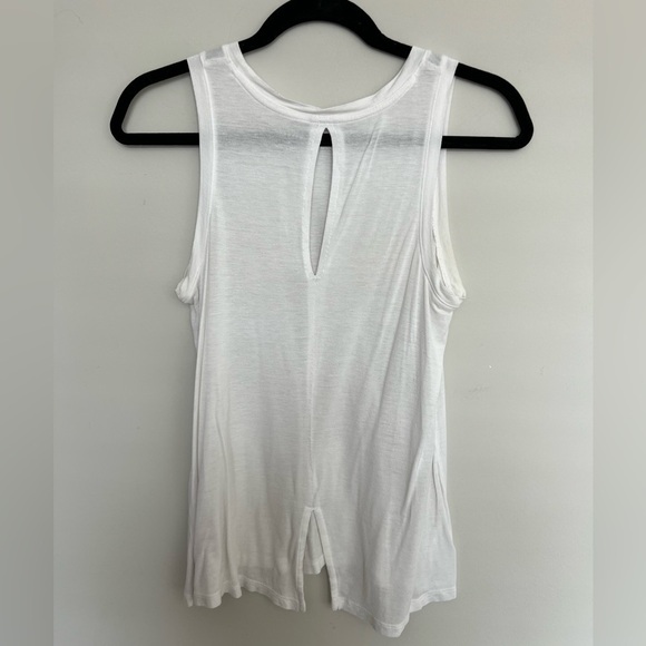 💕 Halogen Women's white Tank Top. Size Small - Picture 2 of 6